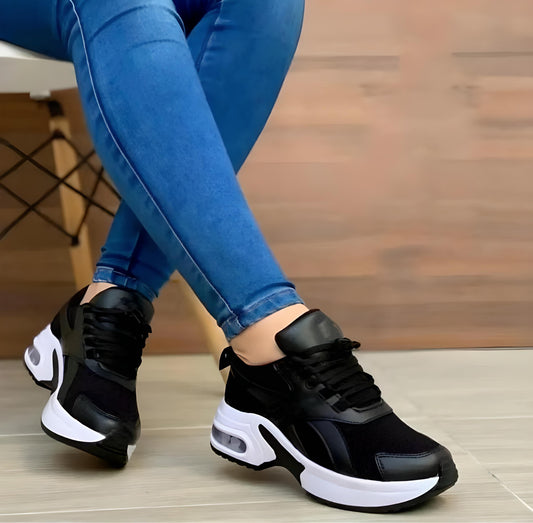 Baskets Femme Noires et Blanches Sport - LuxeStyle